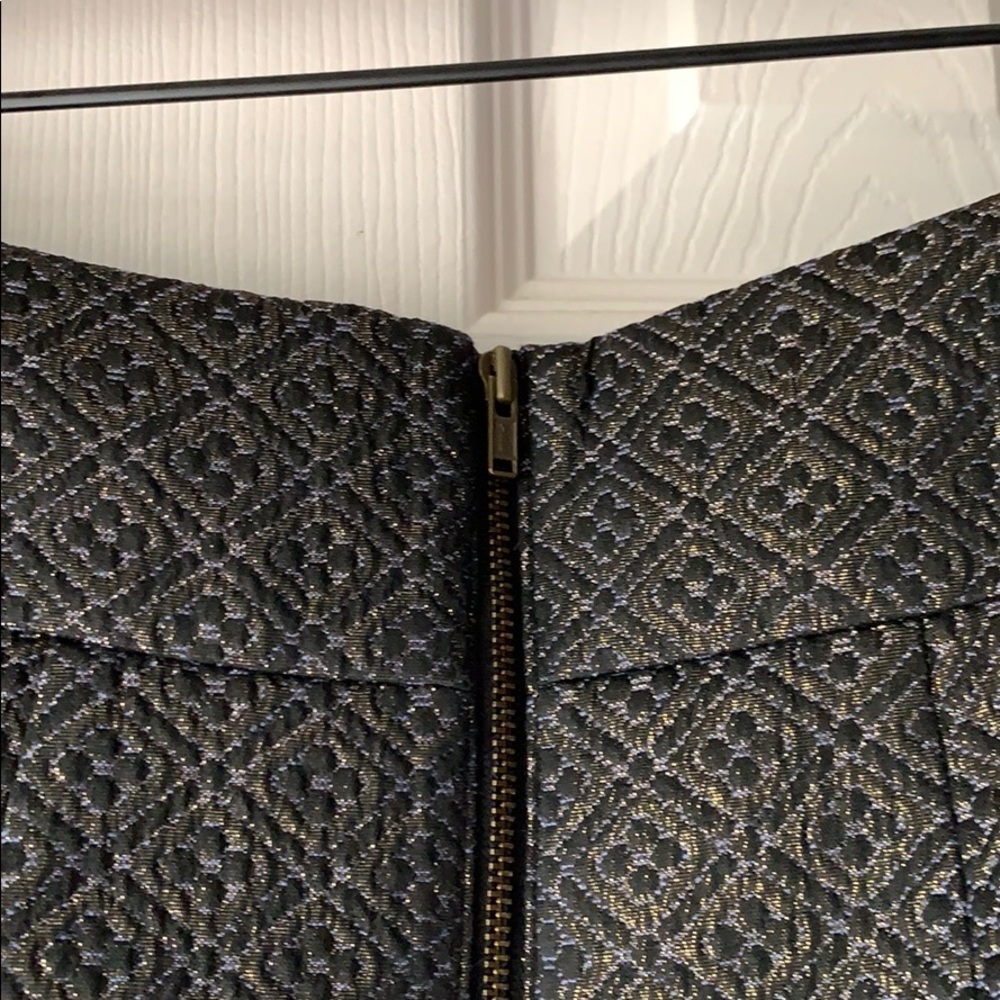 LOFT Mini Skirt - Picture 4 of 4